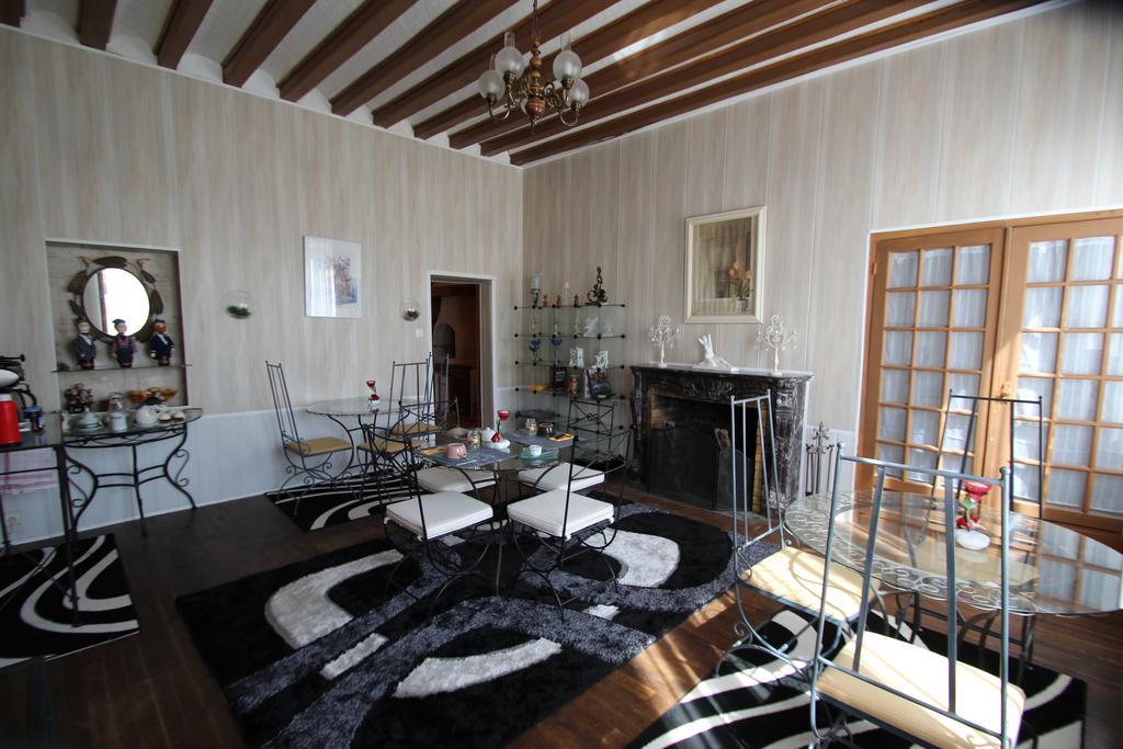 Domaine Des Roses Bed and Breakfast Vaudelnay Εξωτερικό φωτογραφία