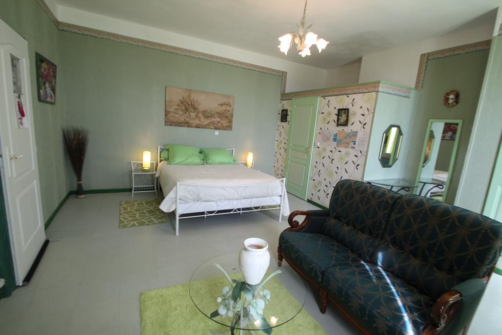 Domaine Des Roses Bed and Breakfast Vaudelnay Δωμάτιο φωτογραφία